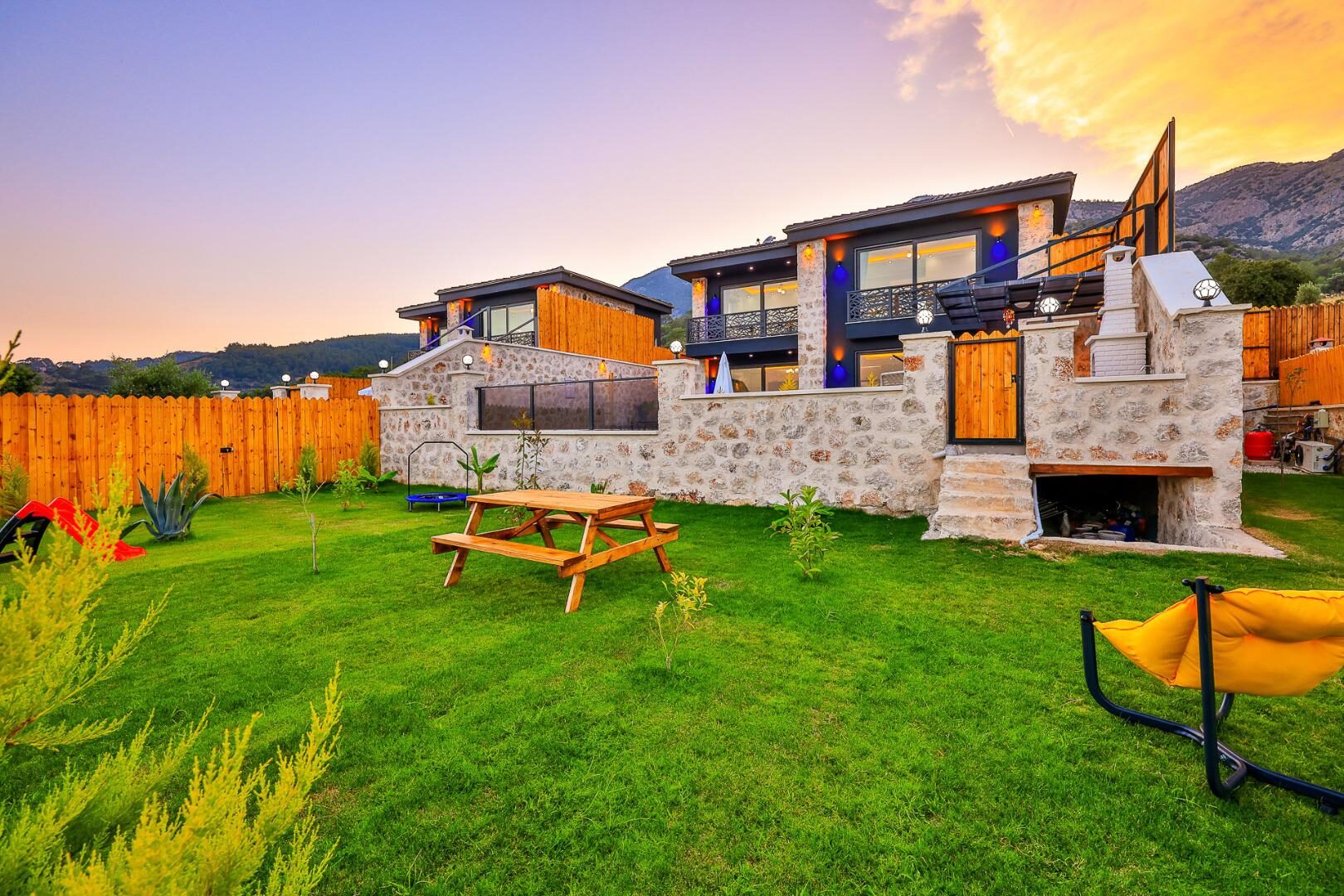 Villa Sandak 3 — 5