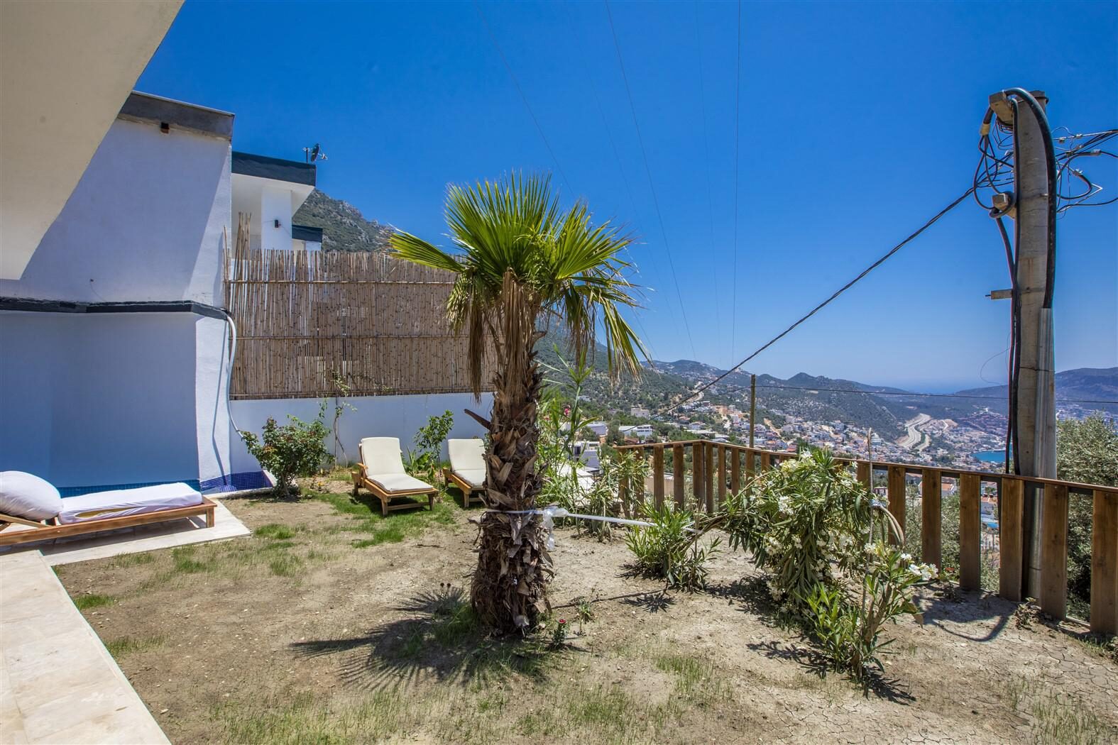 Villa Roze — 8