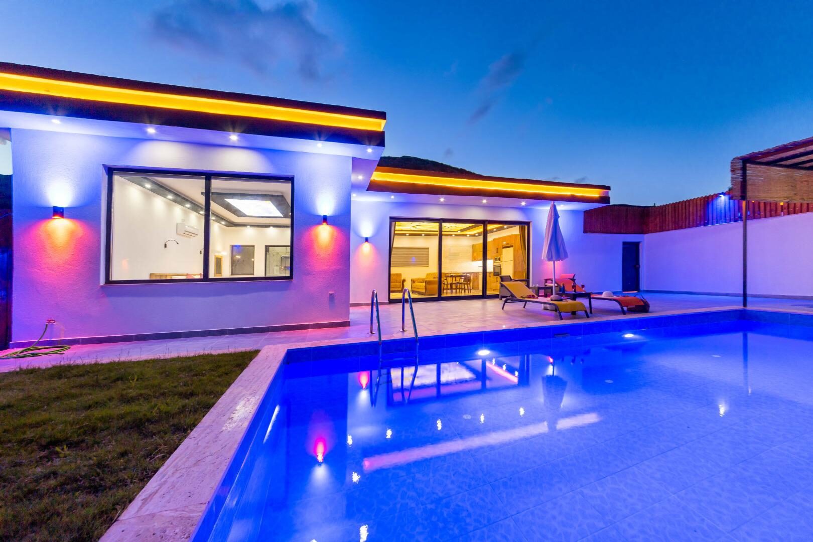 Villa Cika 5 — 24
