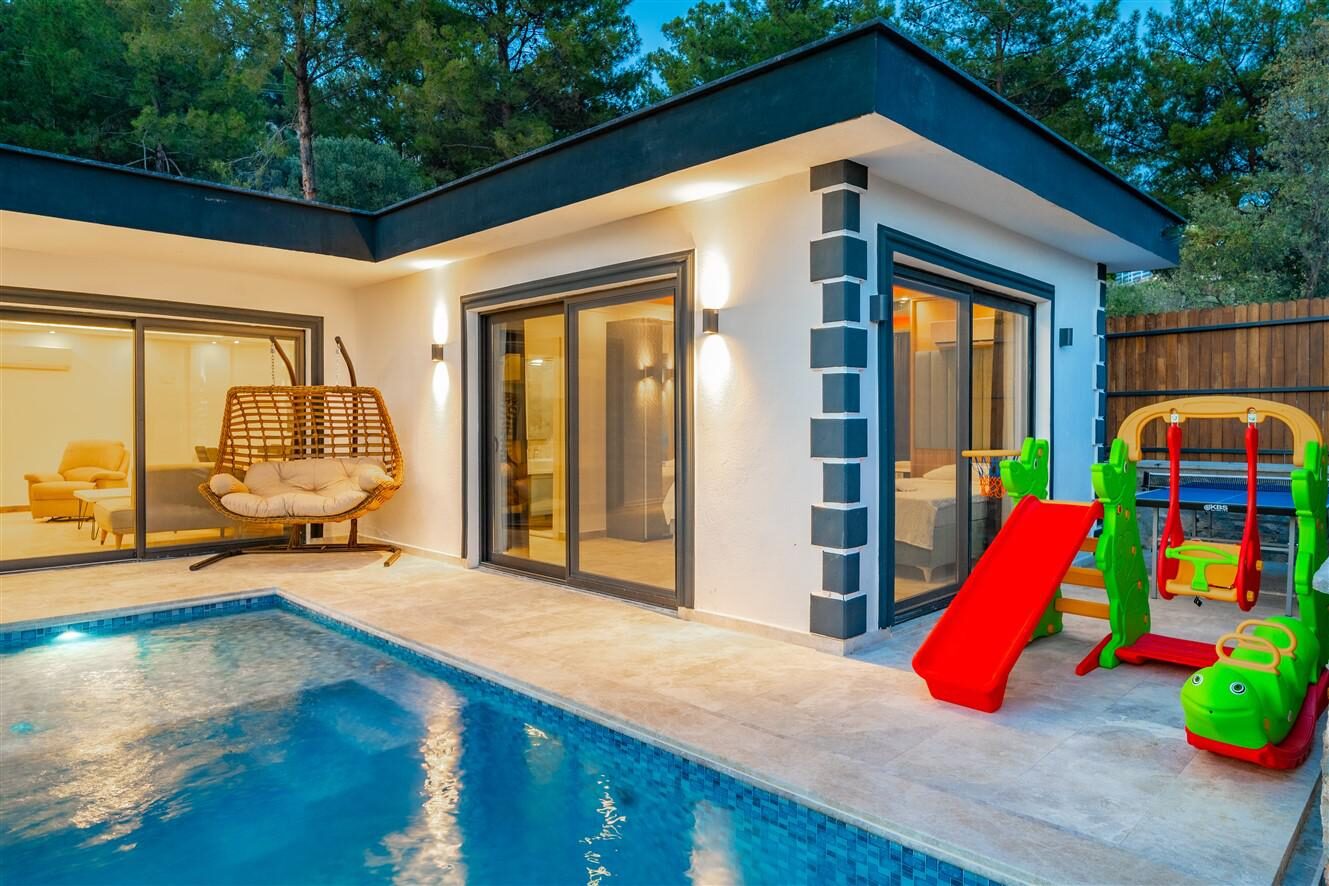 Villa Mira Trio 2 — 37