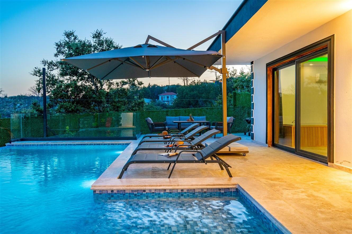 Villa Mira Trio 2 — 38