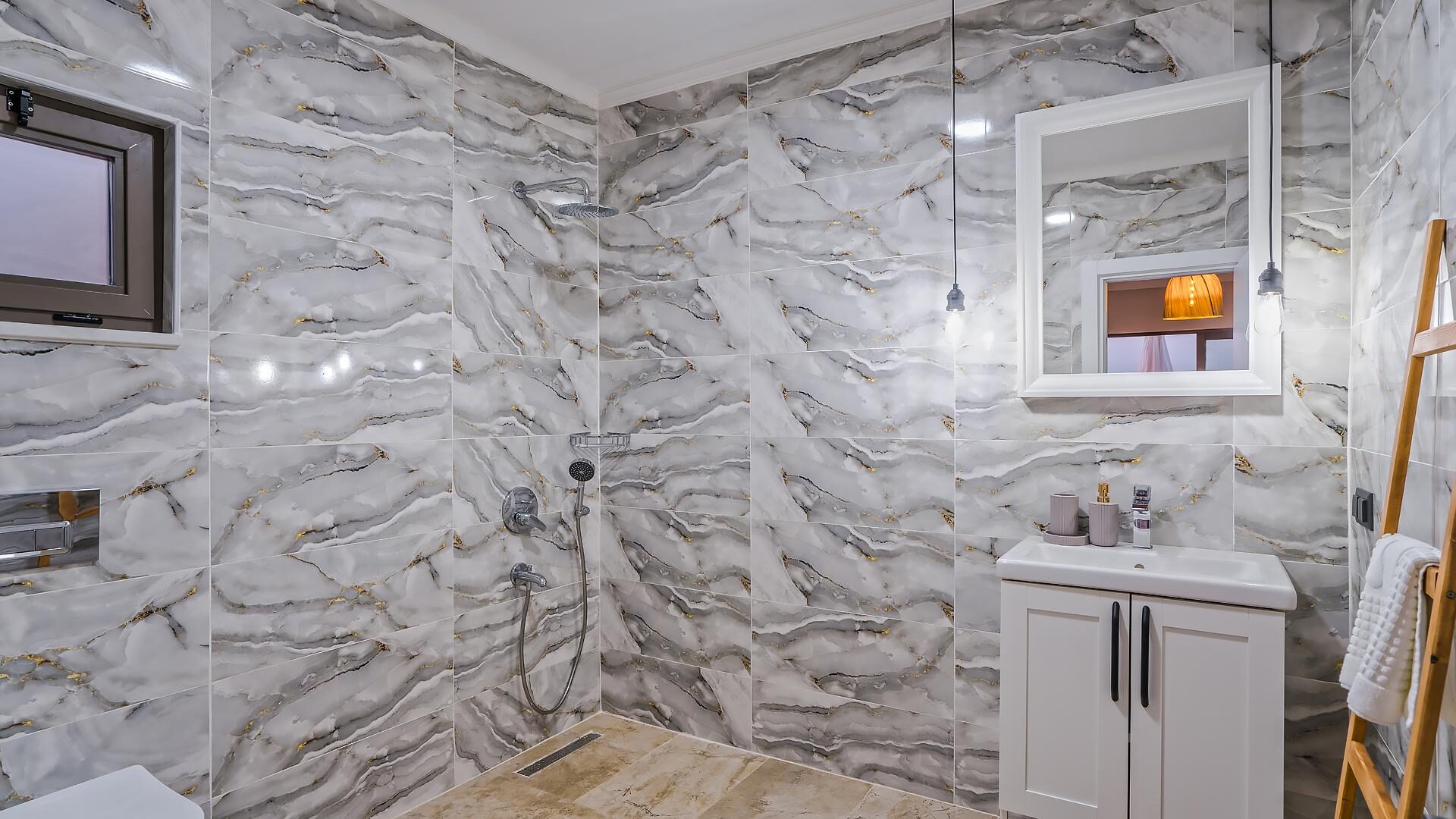 Villa Nevra — 73
