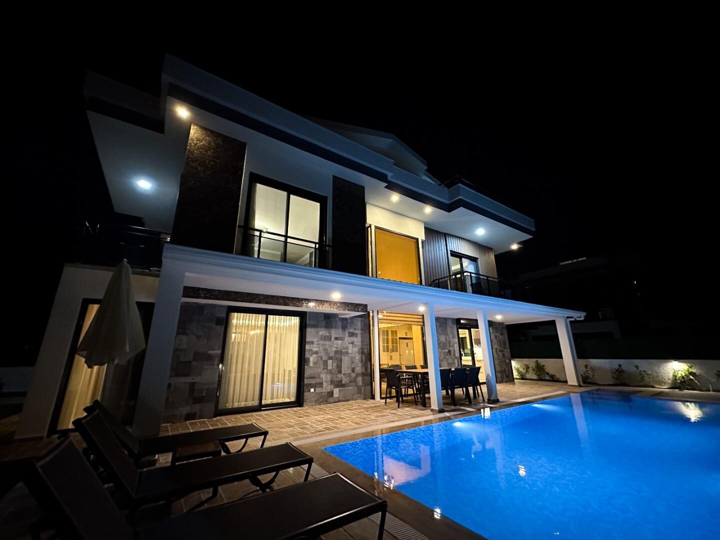 Villa Galaksi Dünya 3 — 11