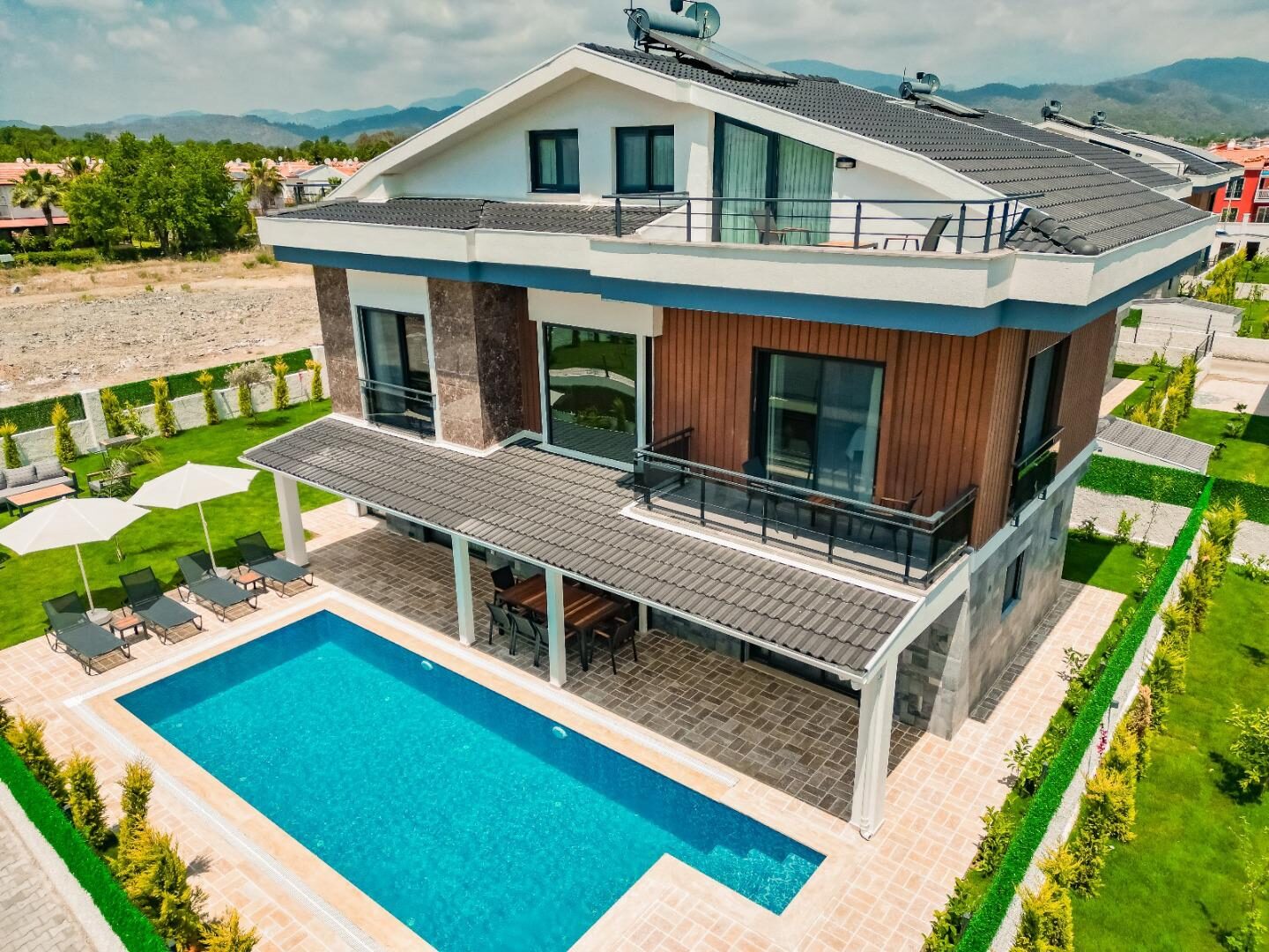 Villa Galaksi Mars 1 — 1
