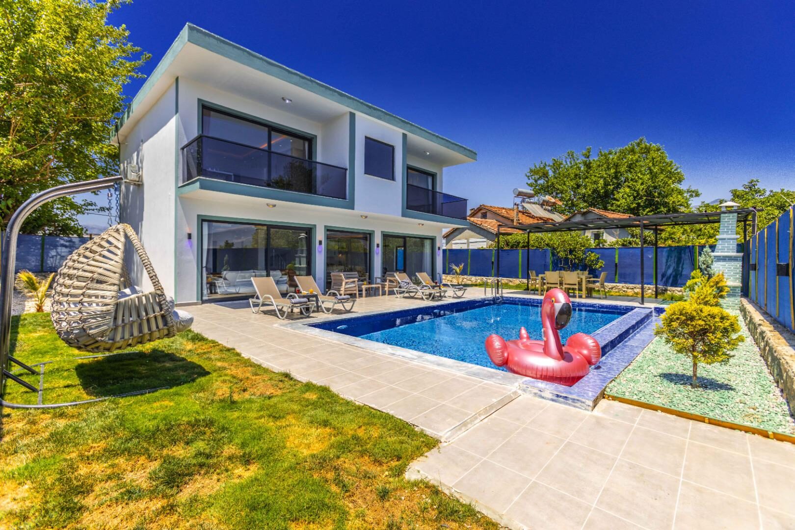 Villa Last Summer — 15