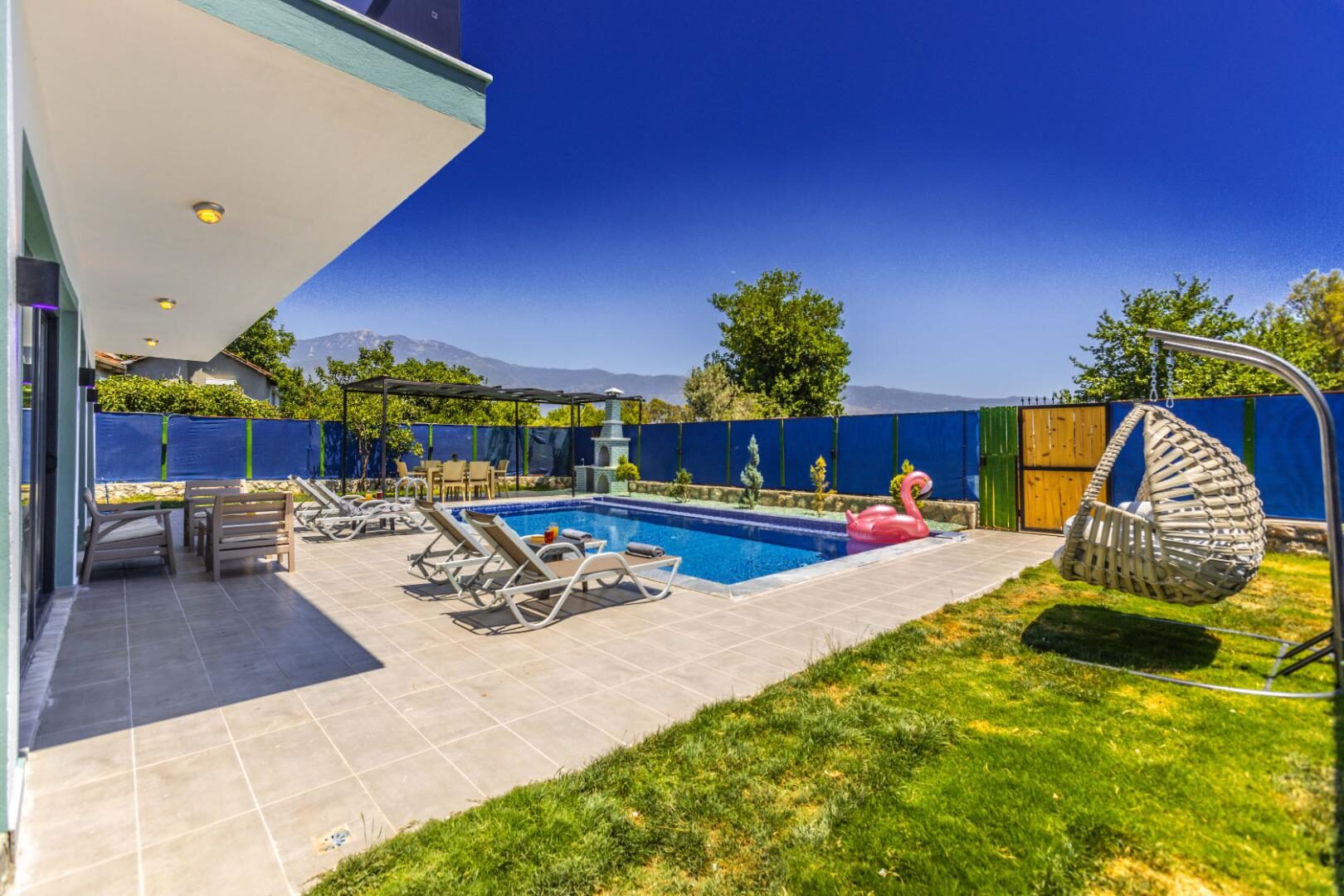 Villa Last Summer — 22