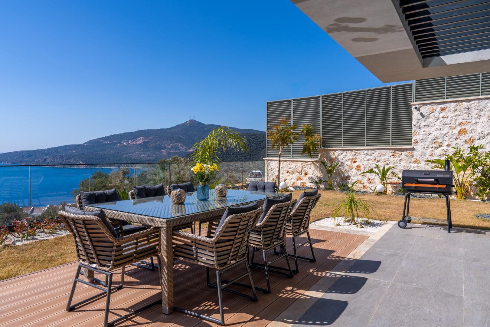 Villa Safran Flower — 20
