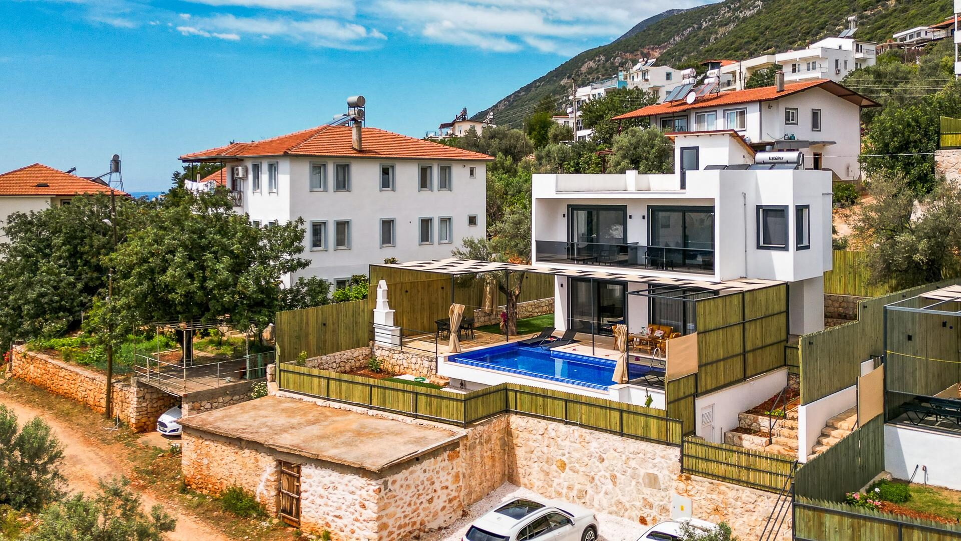 Villa Albedo Blue — 13