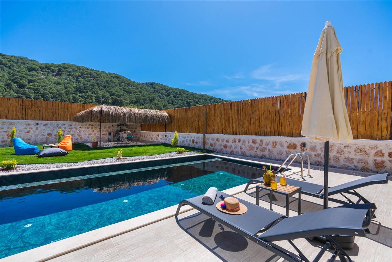 Villa Apollon — 17