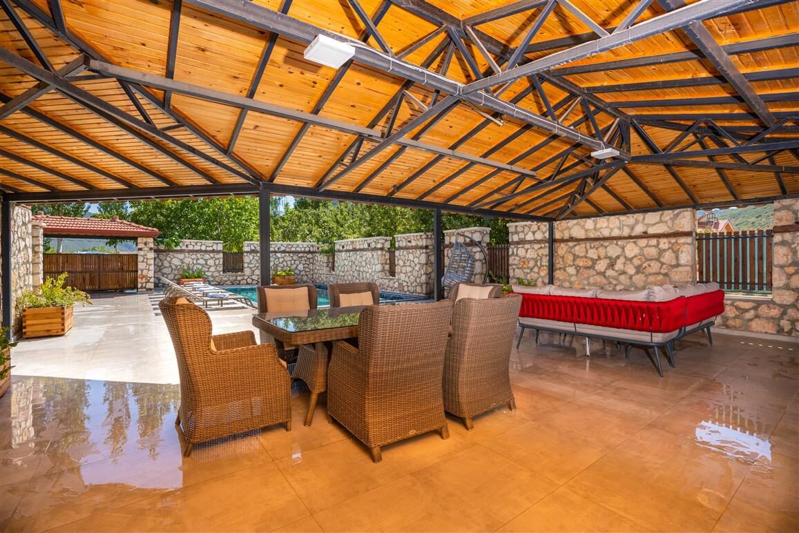 Villa Şah Bezirgan — 4