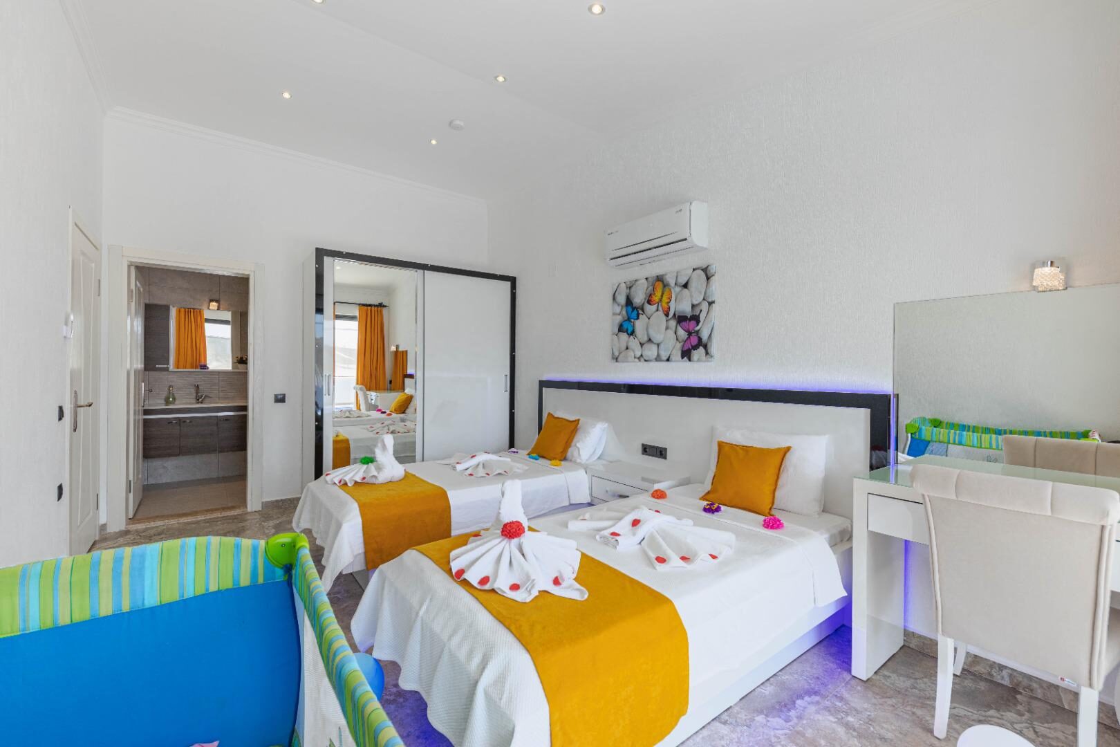 Villa Elsara — 53