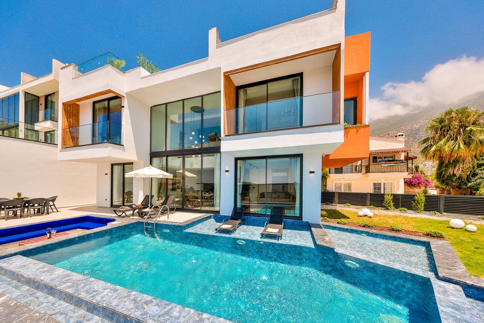 Villa Barlas — 9