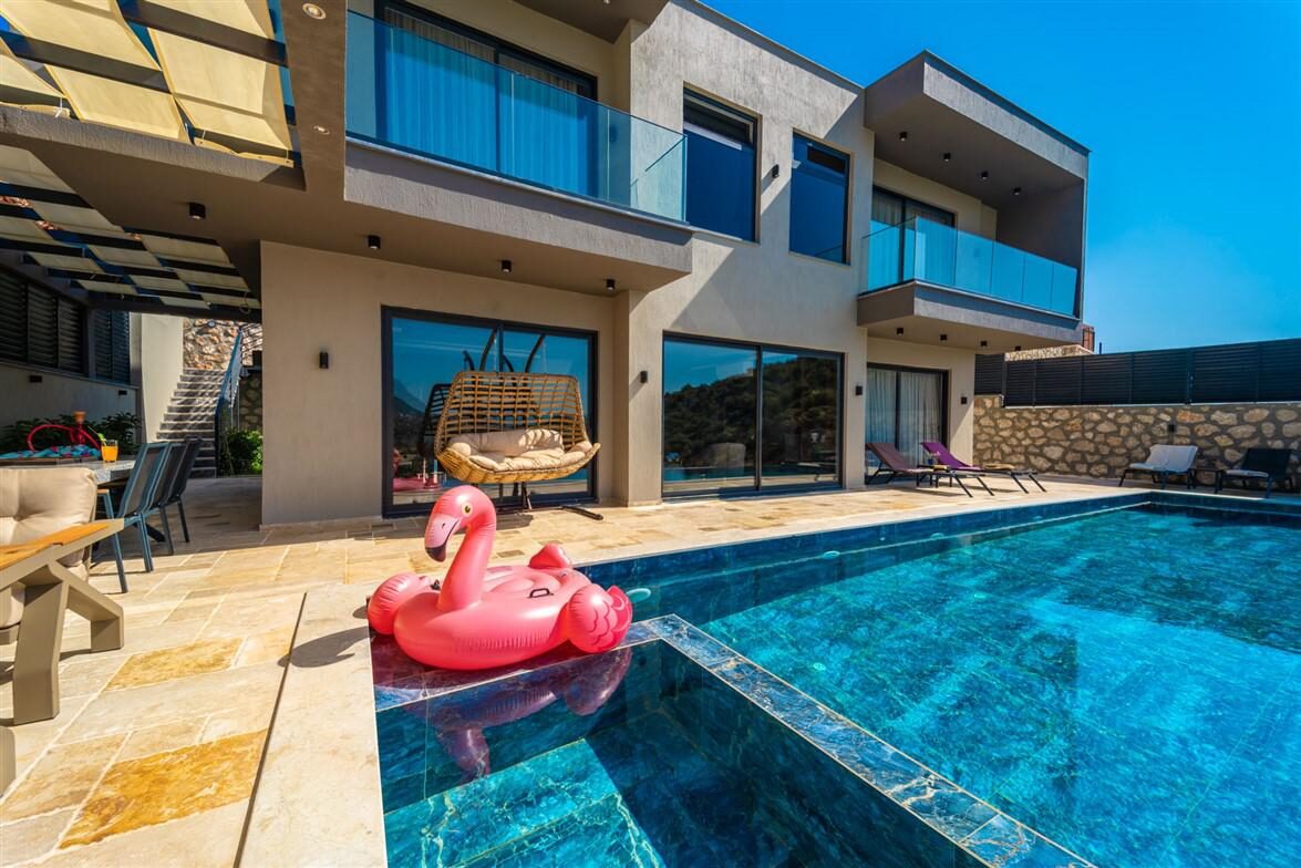 Villa Divan — 1