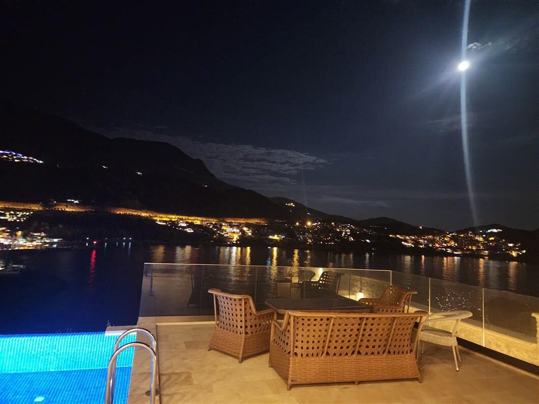 Villa Banu Exclusive — 185
