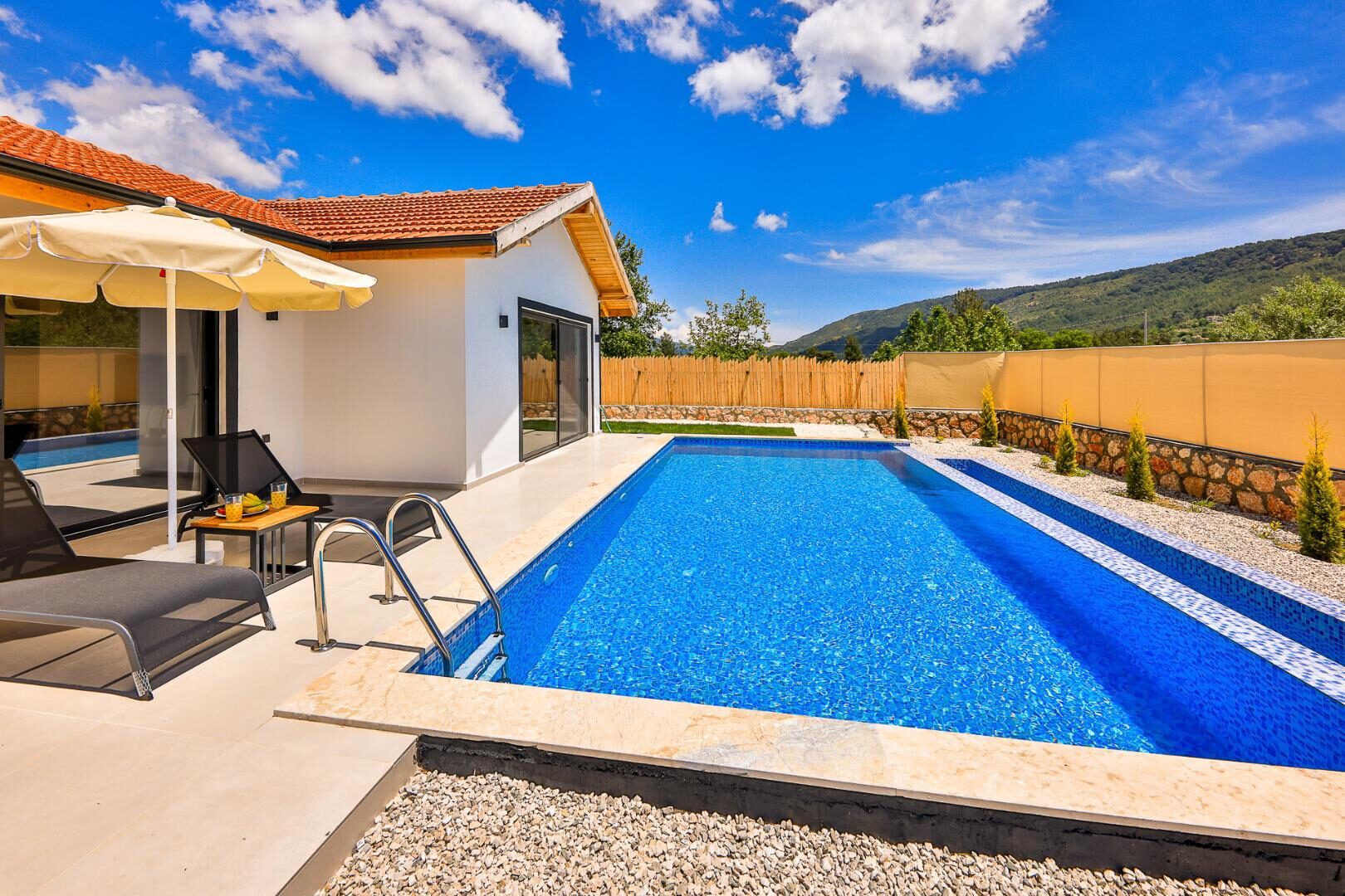 Villa Erisa — 20