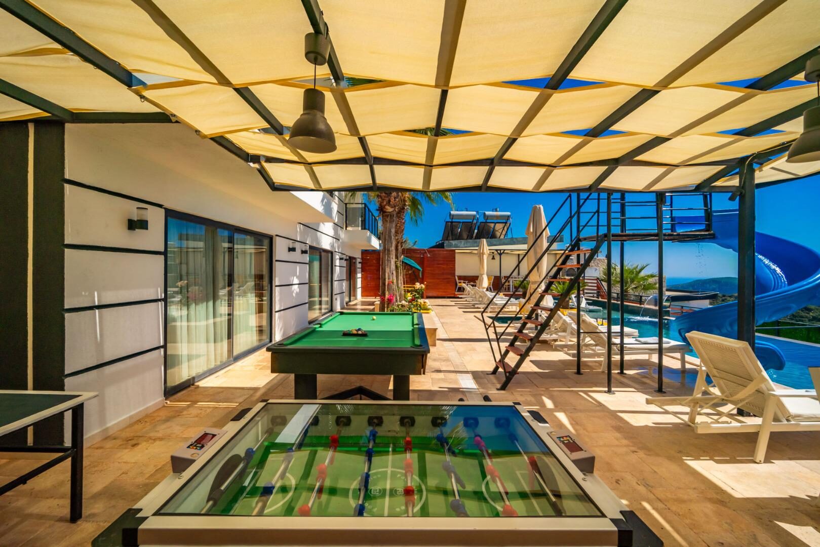 Villa Titanic — 30