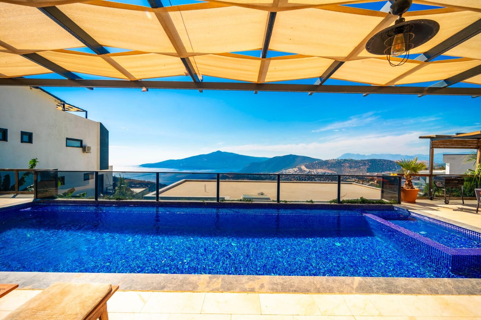 Villa Everest — 11