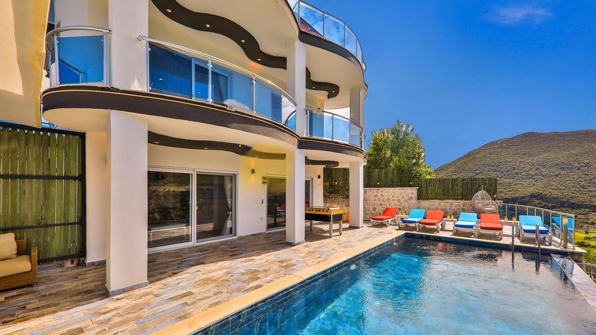 Villa Define — 2