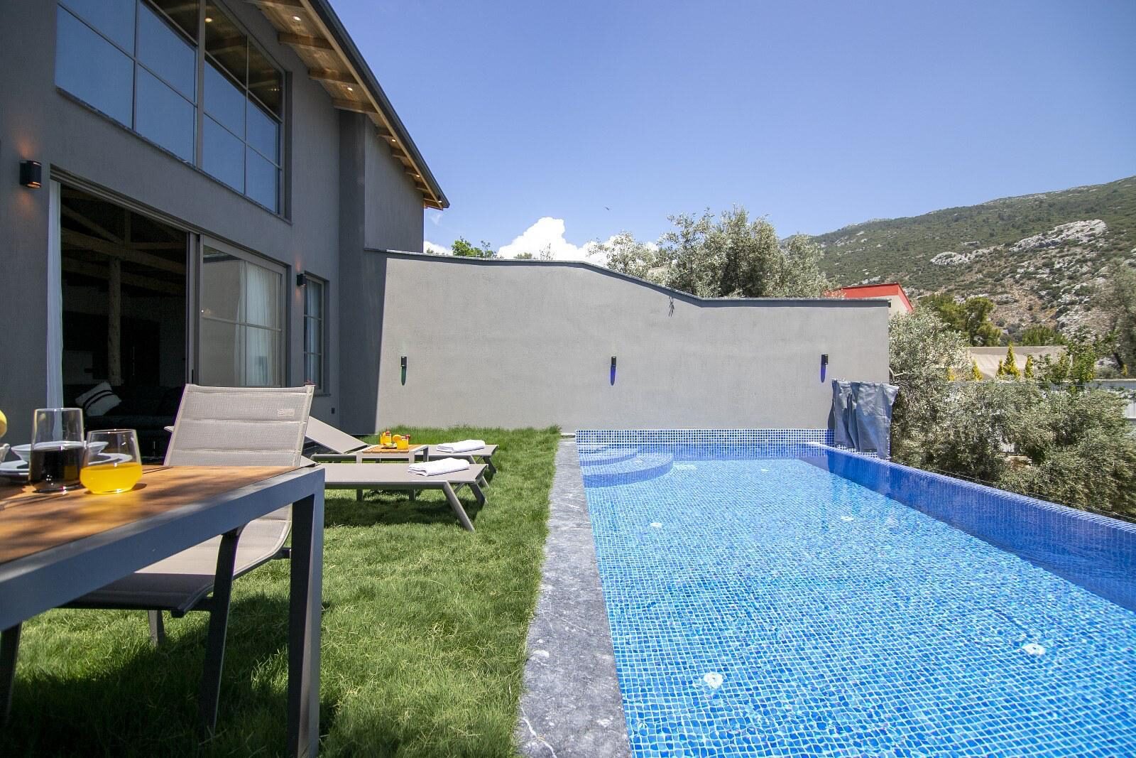 Villa Palace Small — 8