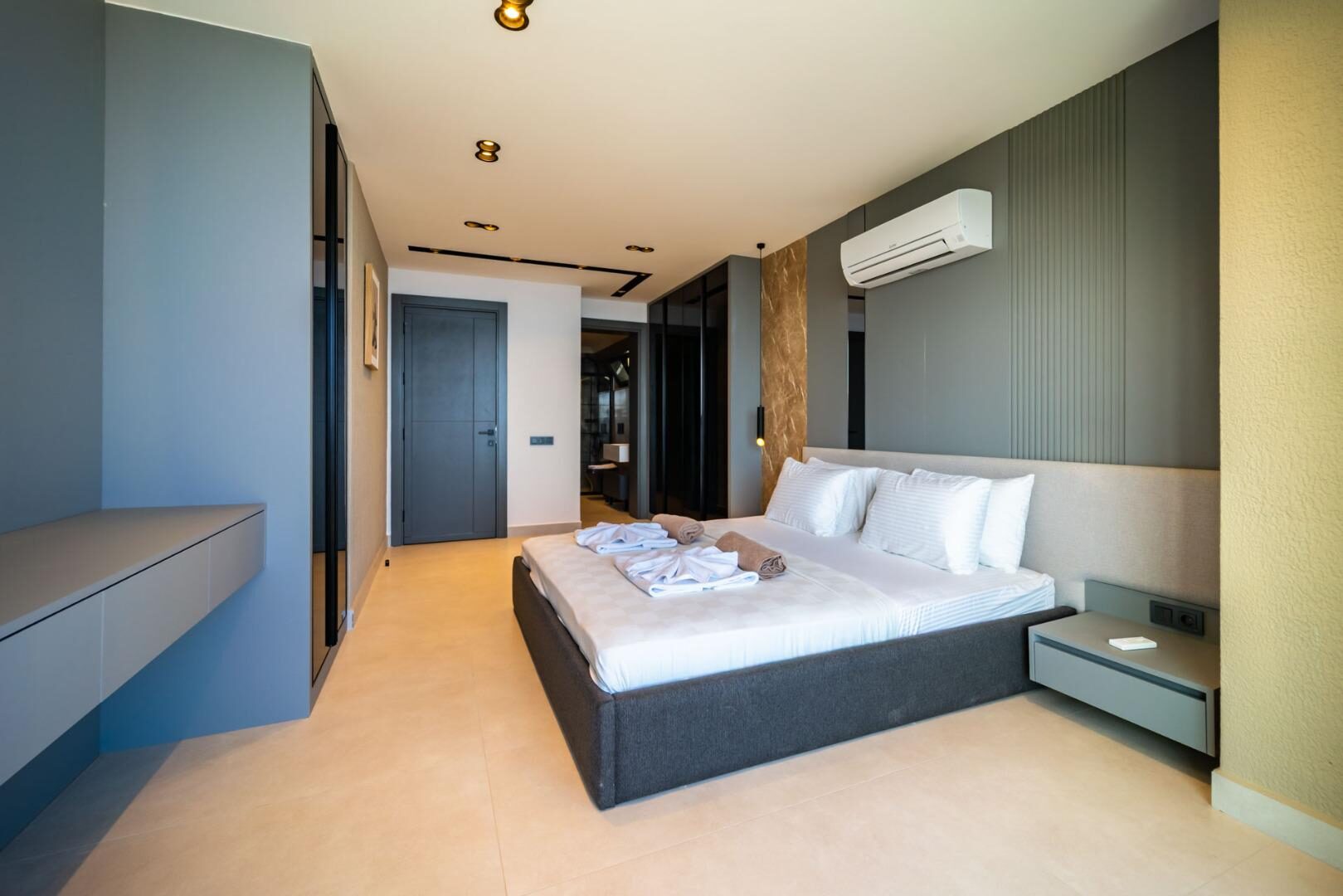 Villa Aura F — 34