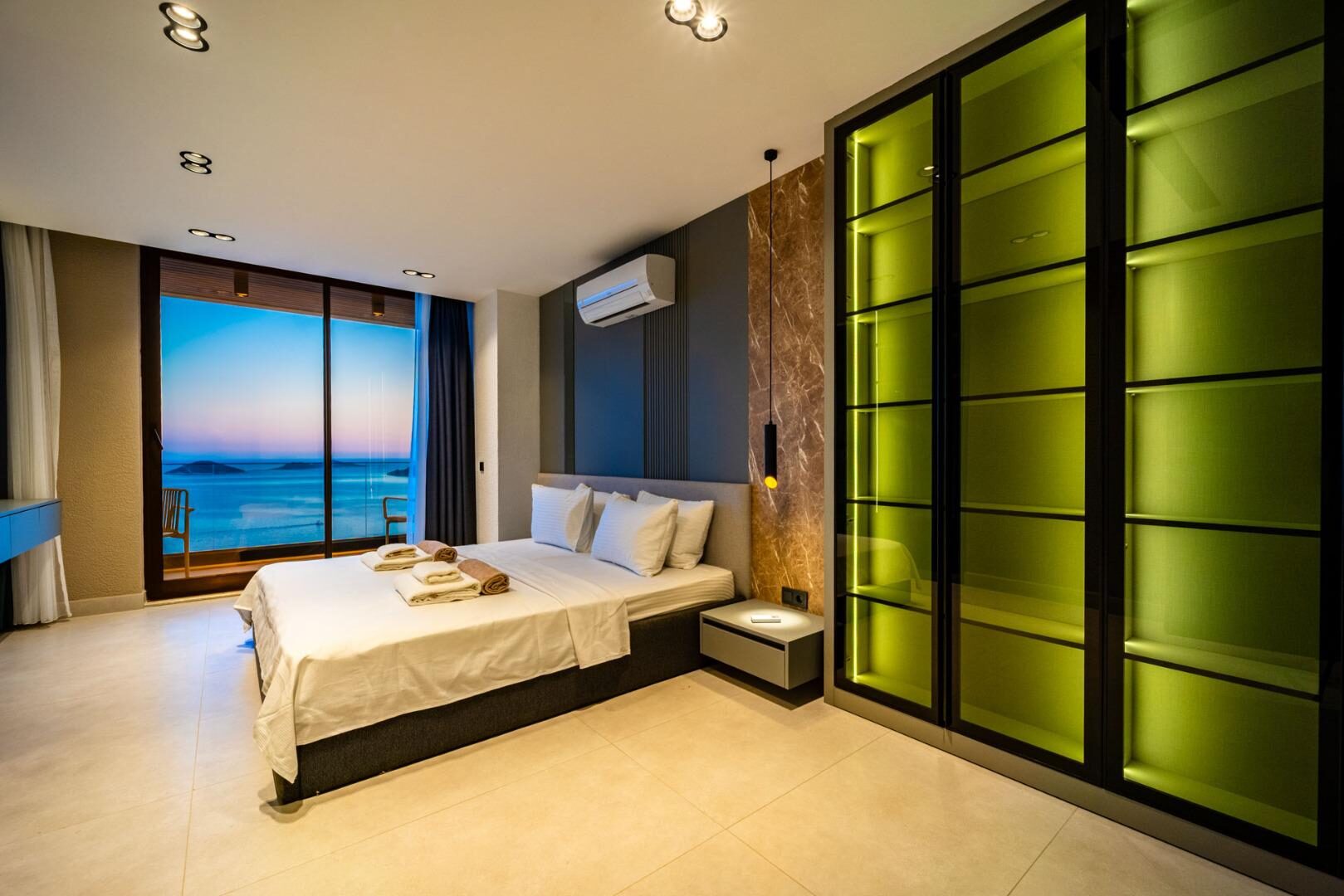 Villa Aura D — 56