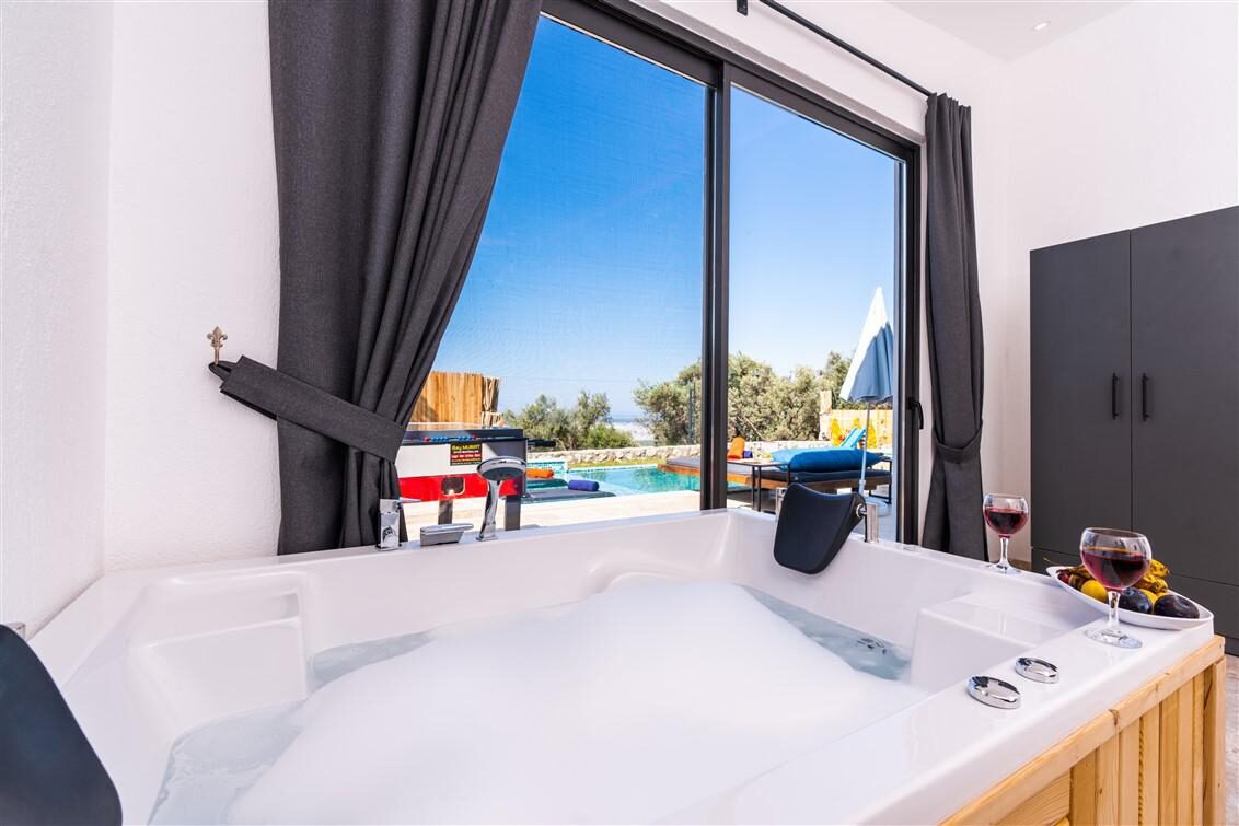 Villa İbiza — 80