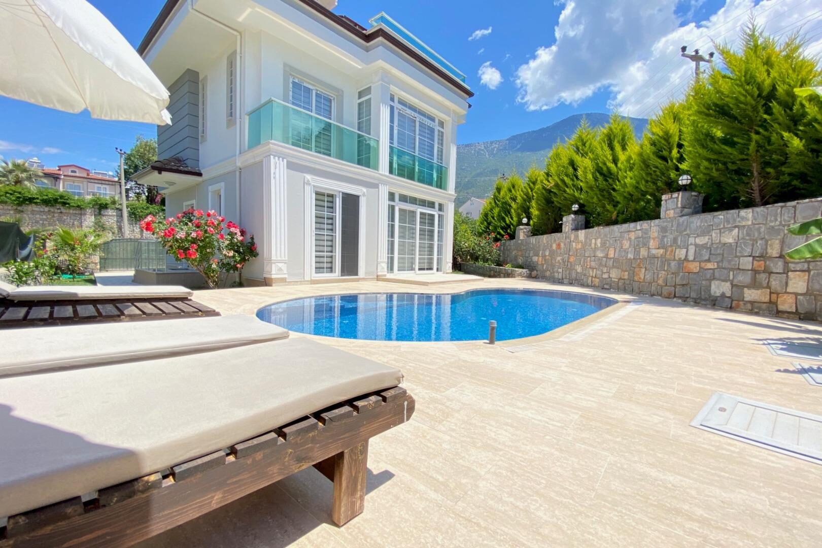 Villa Urartu — 3