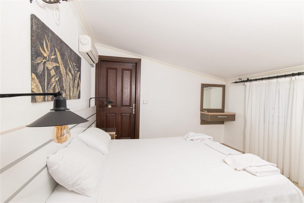 Villa Tulip — 45