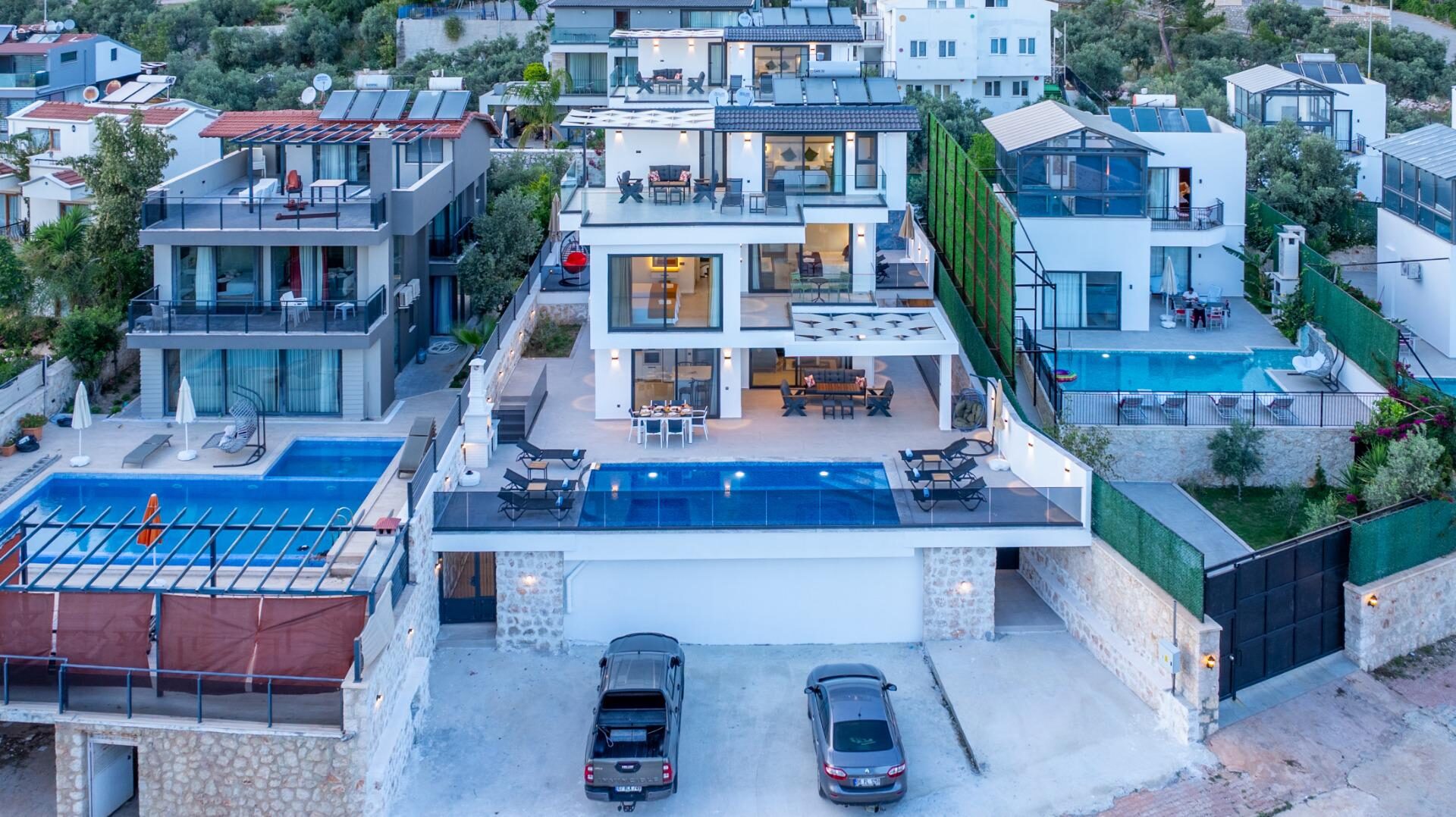 Villa Lovelet 2 — 1