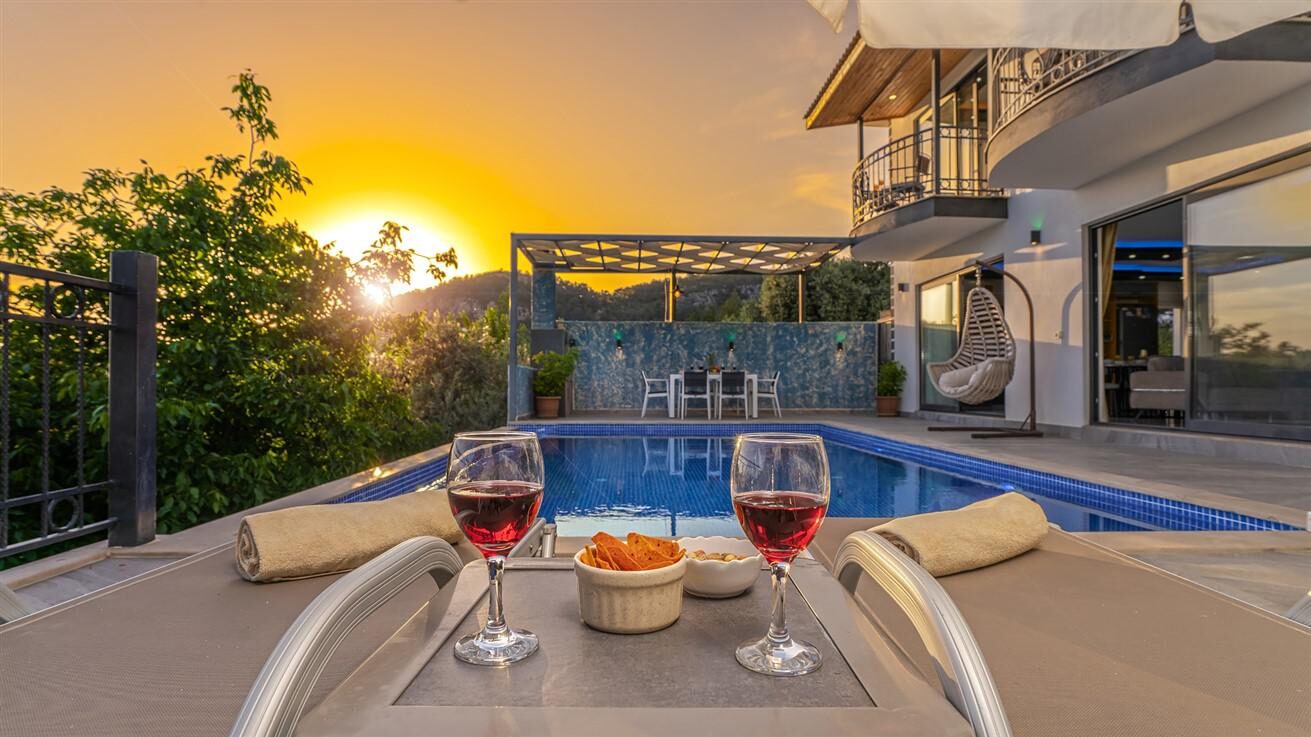 Villa Alara — 10