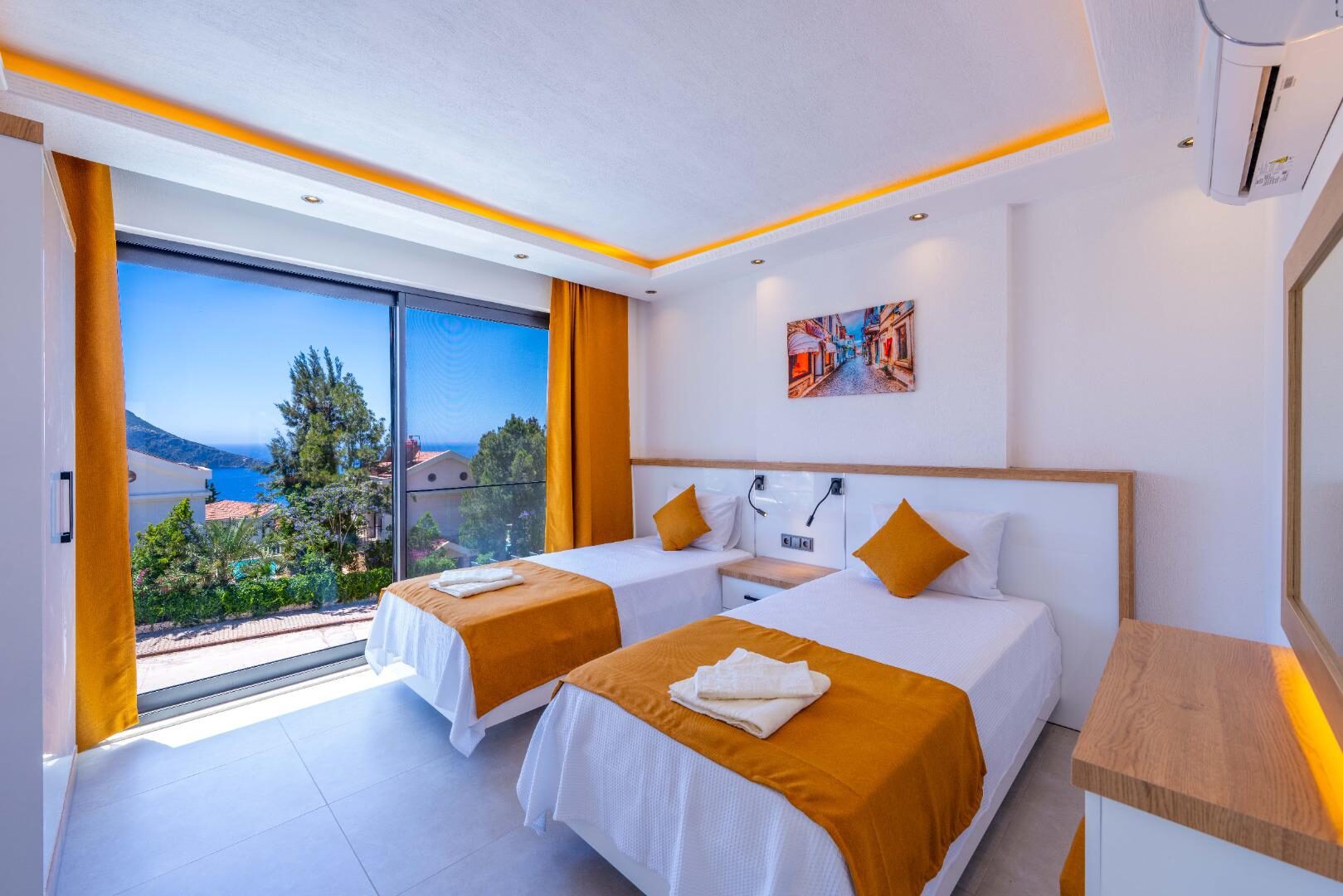 Villa Lovelet 2 — 81
