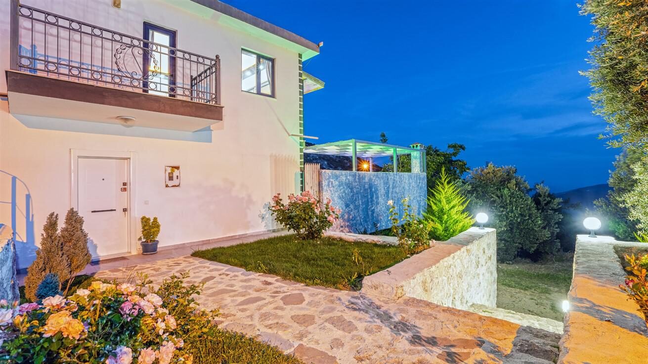 Villa Alara — 82