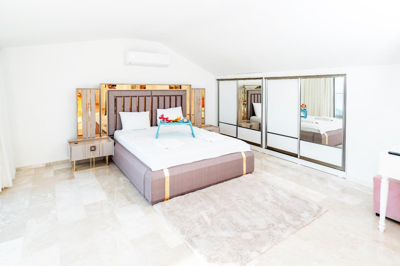 Villa Likapa 2 — 63