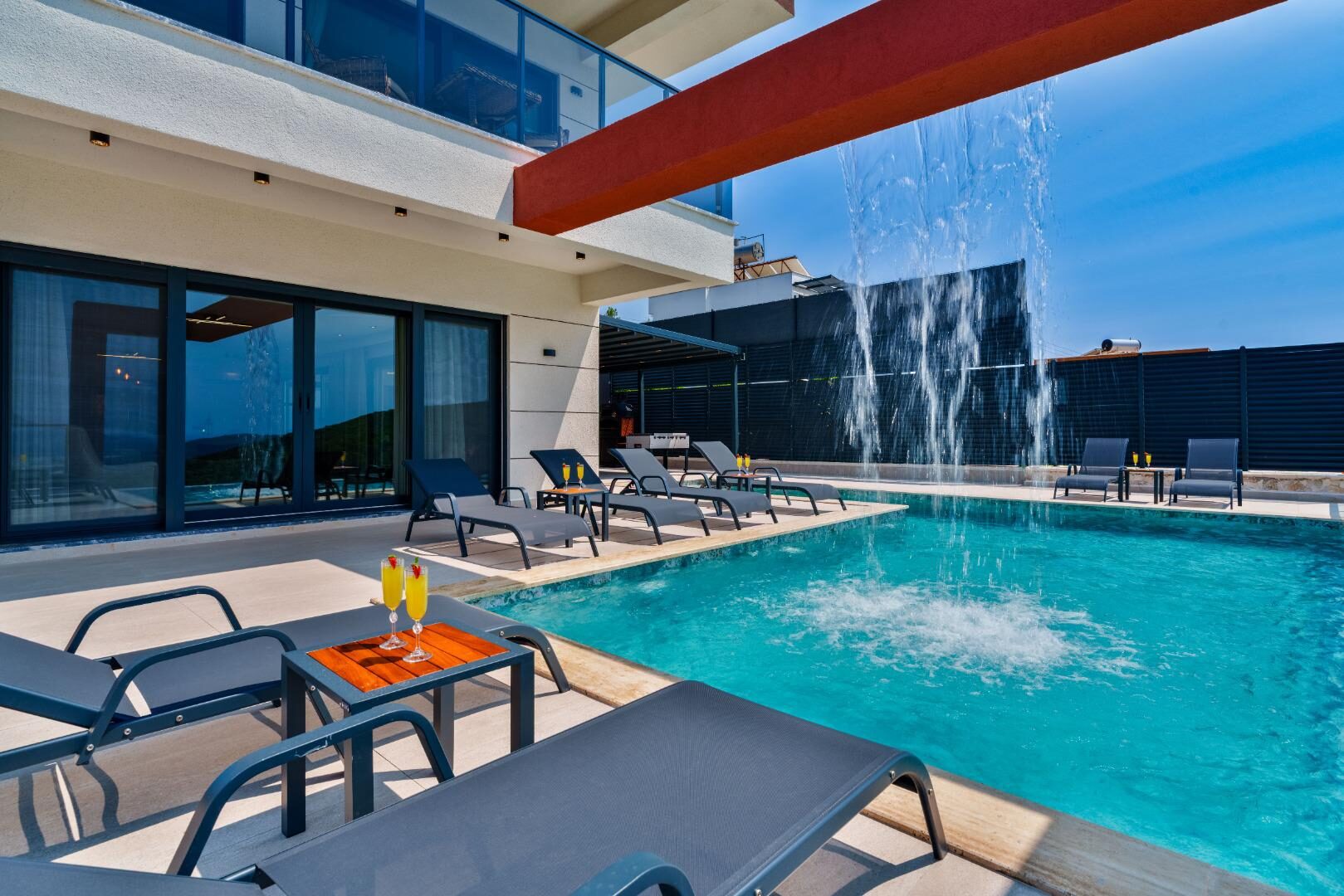 Villa Newcastle — 79