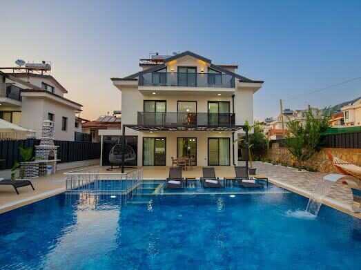 Villa Fullmoon 2 — 2