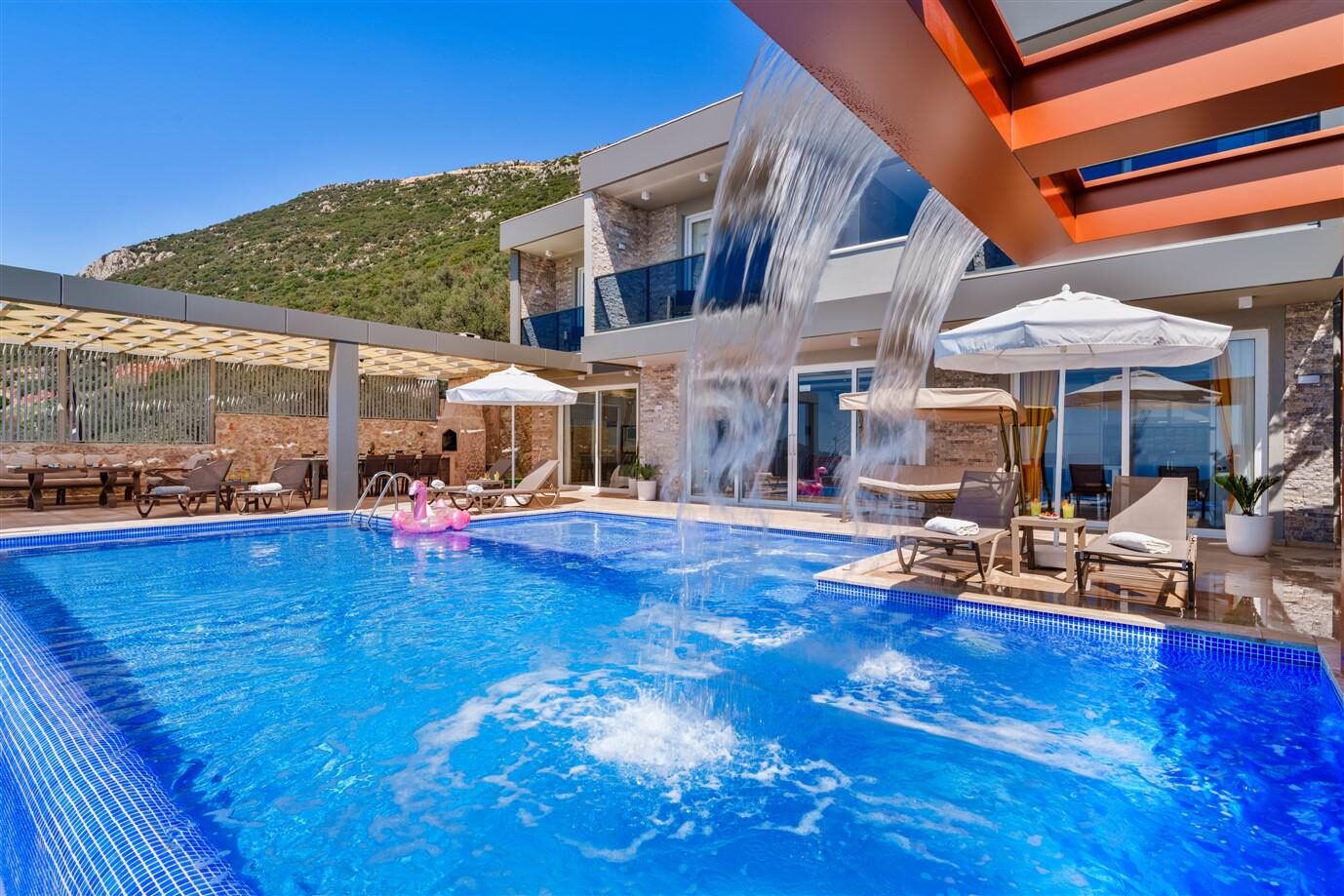 Villa Voyage — 17