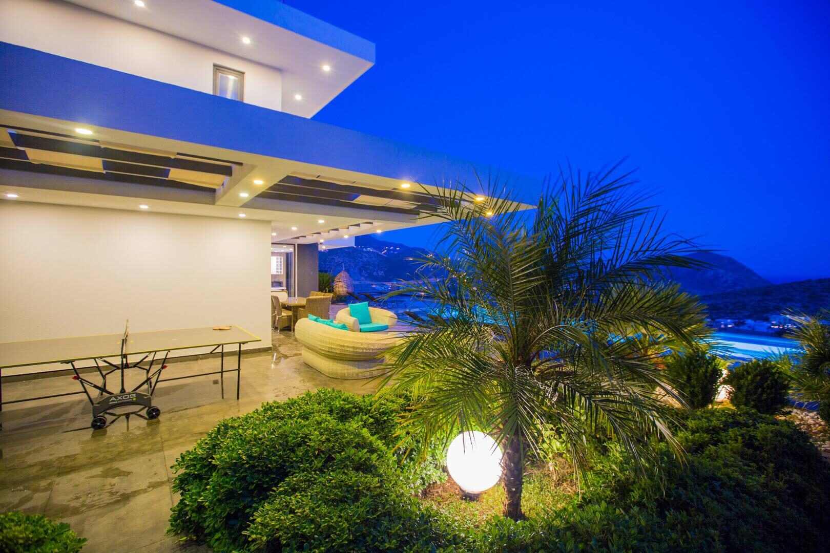 Villa Vogue — 43