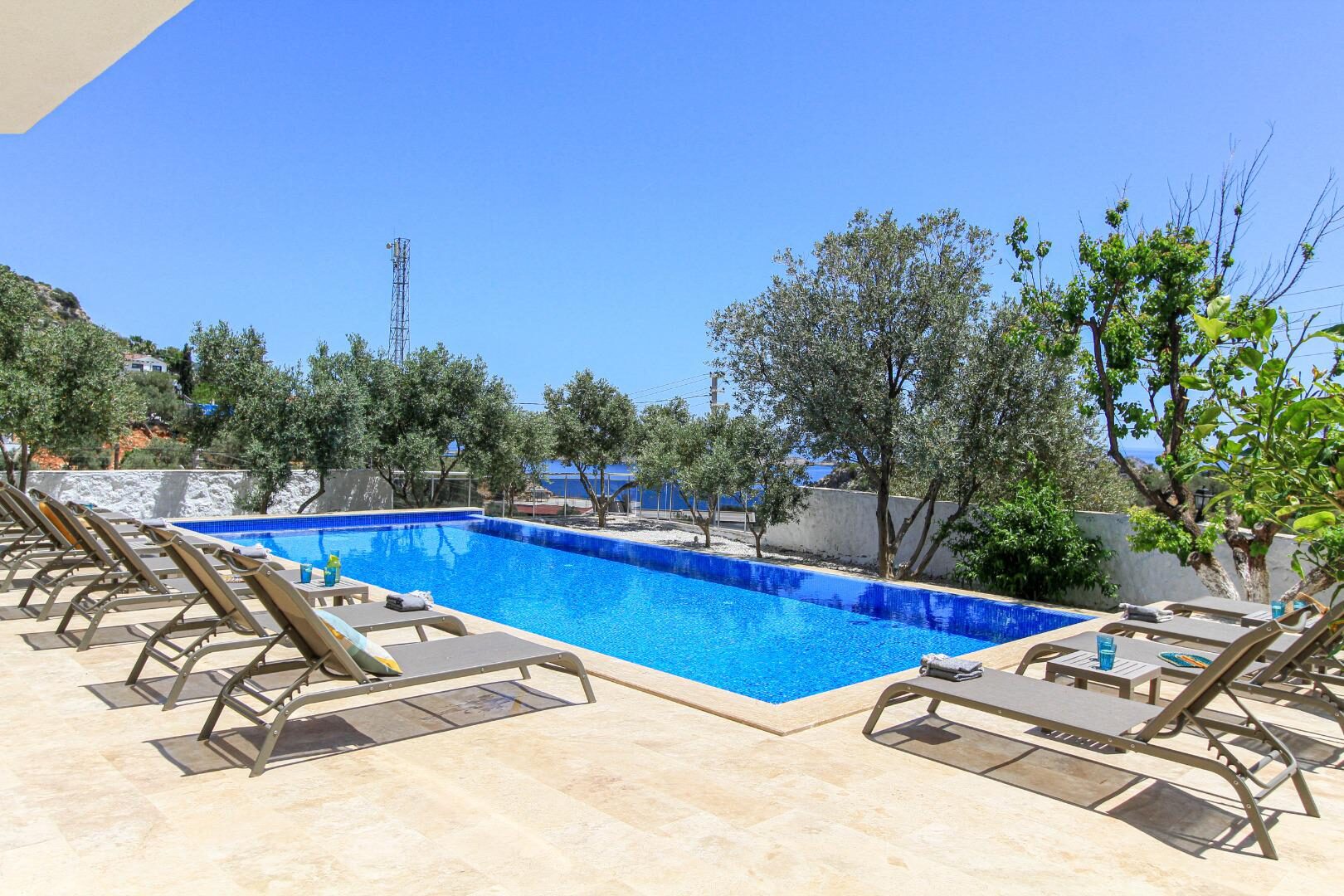 Villa Aristo — 6