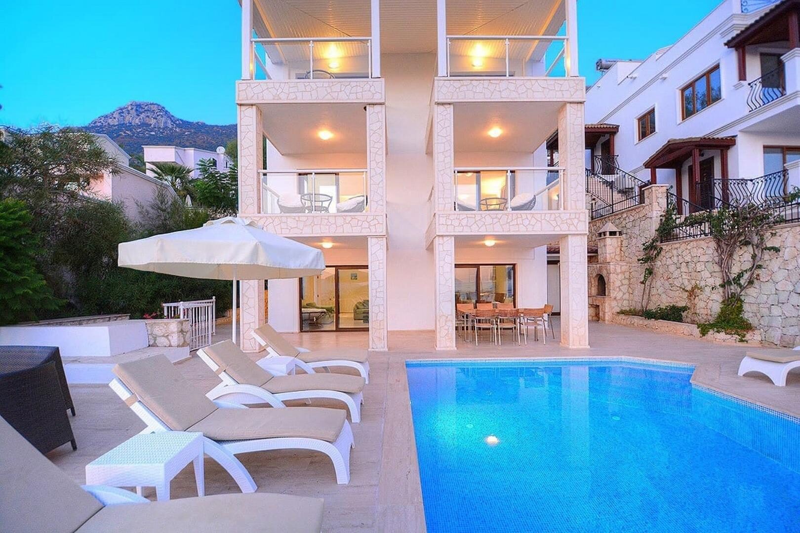 Villa Samsara — 1