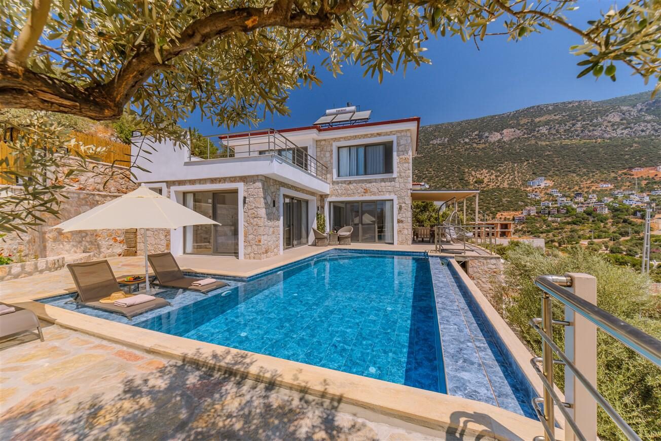 Villa Eterna — 3