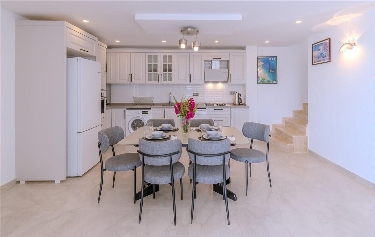 Villa Eterna — 34