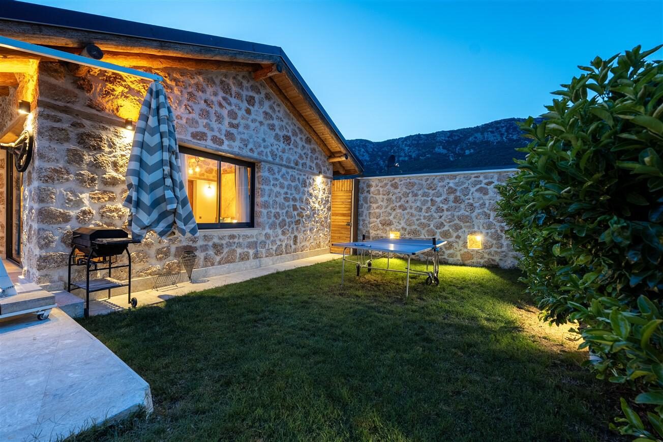 Villa Topcu Stone — 12