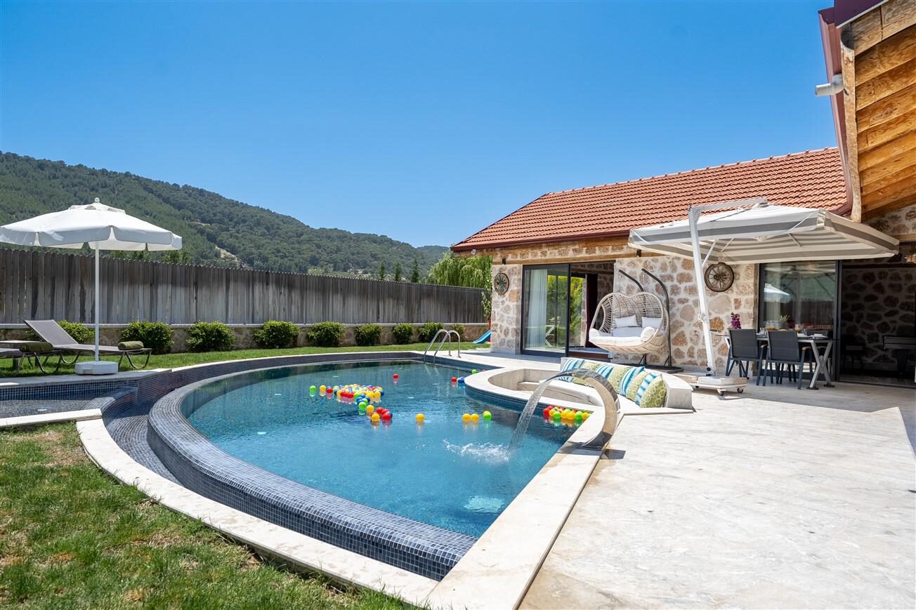 Villa Topcu Stone — 42