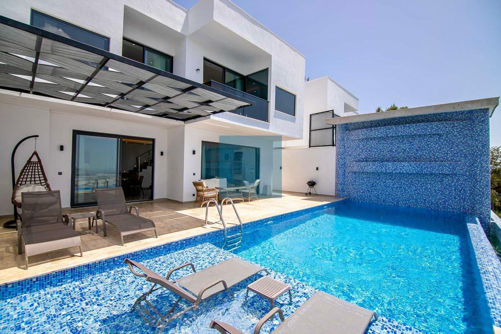 Villa Valiant 2 — 2