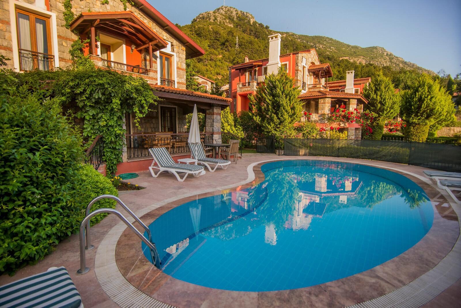 Villa Rota 3 — 2