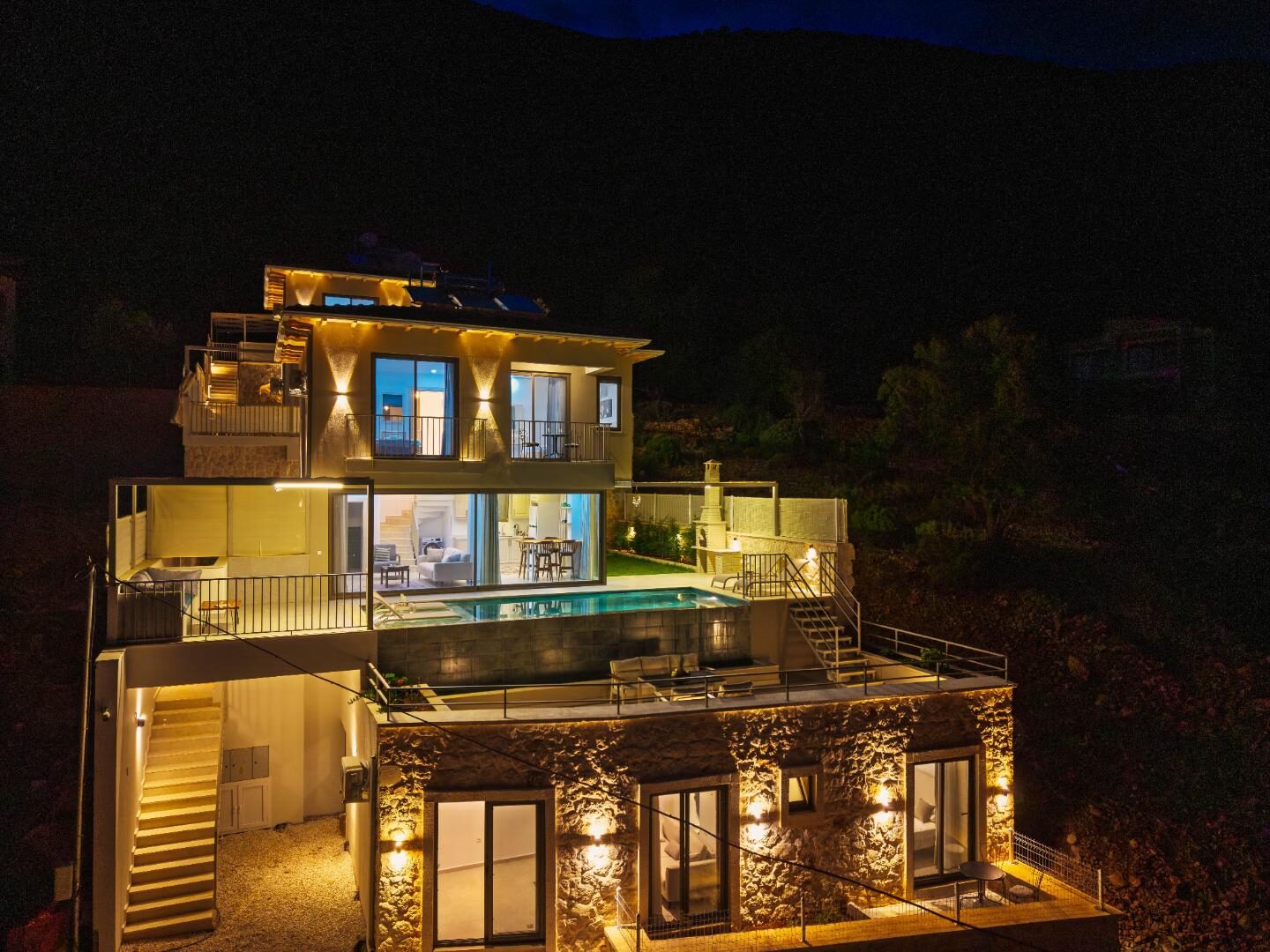 Villa Lumina — 14