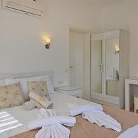 Villa İris — 47