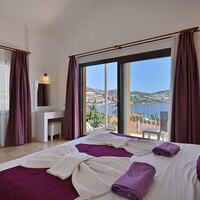 Villa Dionysus — 44
