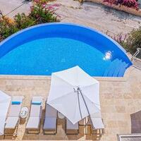 Villa Neptune — 77