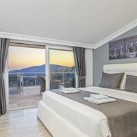 Villa Neptune — 103